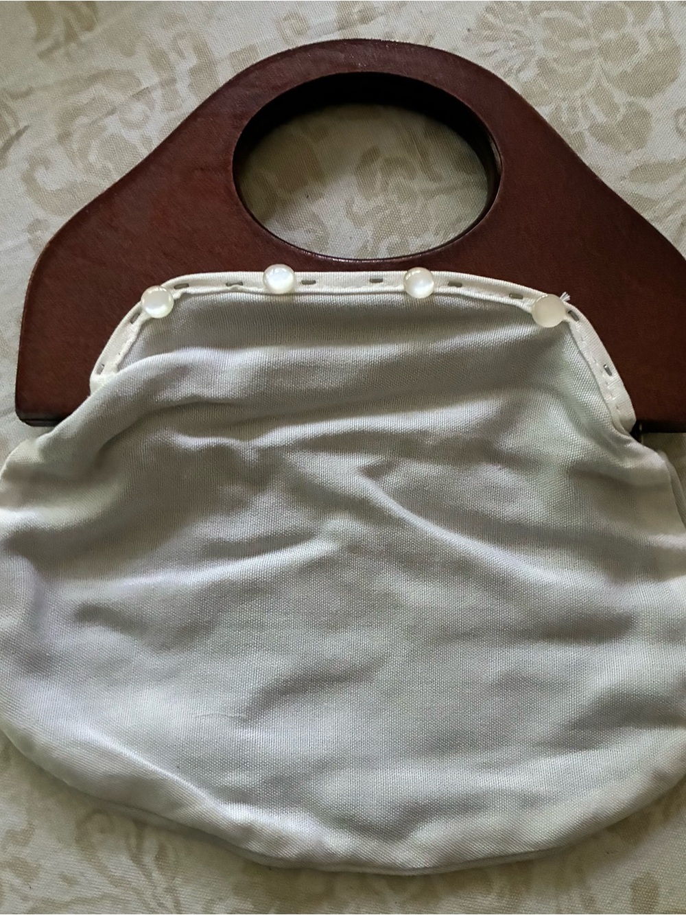 NEW Bermuda Bag Wood Handles No Cover
4 Button 1970s Vintage